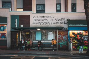 expat loneliness